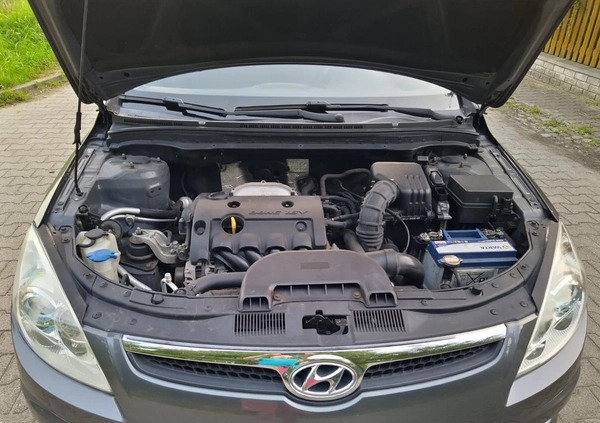 Hyundai I30 cena 17200 przebieg: 178000, rok produkcji 2008 z Wrocław małe 172
